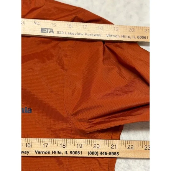 Patagonia Mens Orange Ripstop Nylon Hooded Rain Jacket Shell Small Waterproof